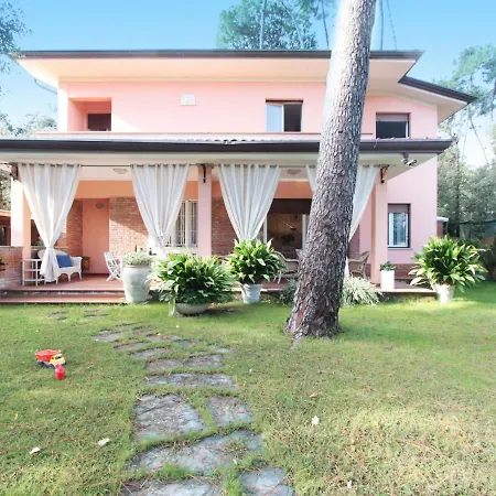 Locazione Turistica La Lupa Villa